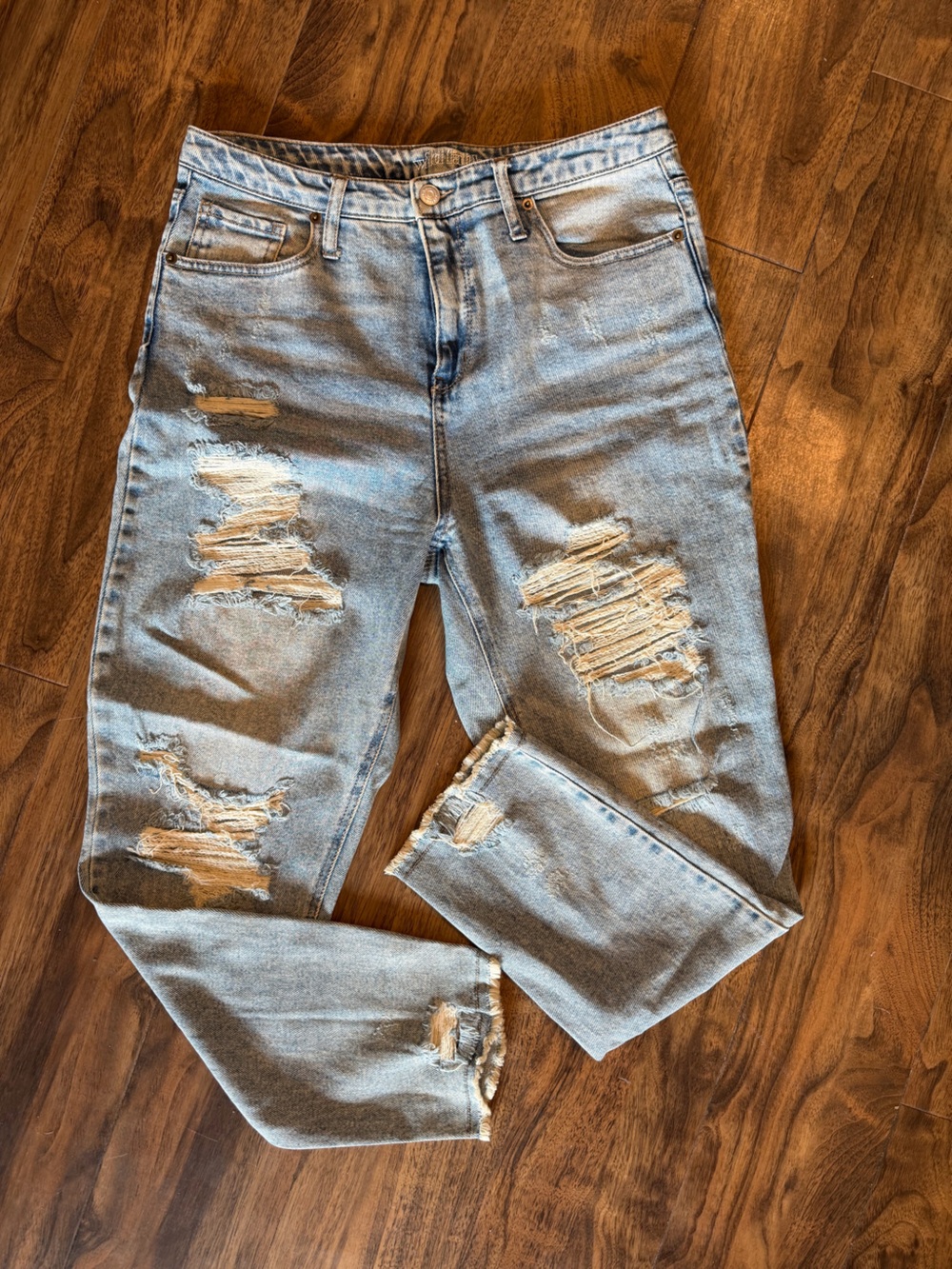 wild fable Light Wash Distressed Straight Leg Jeans